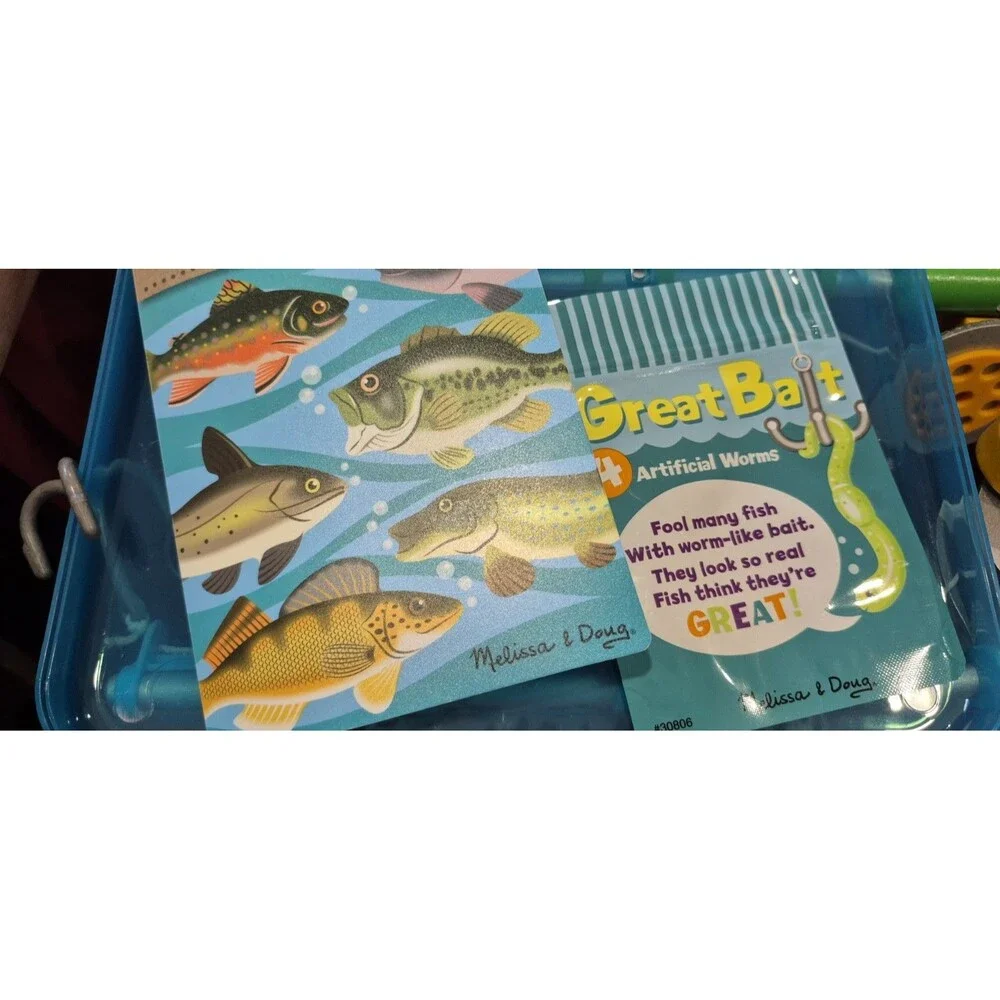 Melissa & Doug Kids Wooden Fishing Set 2 Poles 6 Fish 4 Bait Tackle Box Mat Net